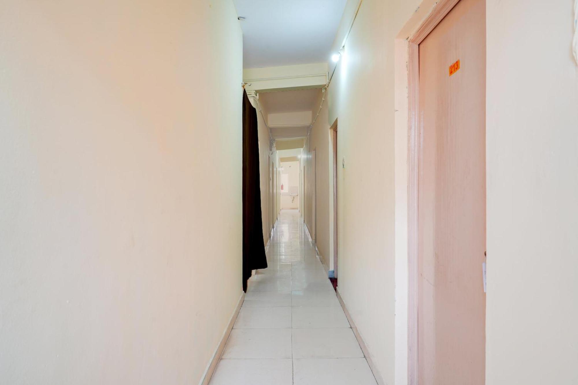 Super Townhouse Marathahalli Near Klm Fashion Mall Bangalore Eksteriør billede