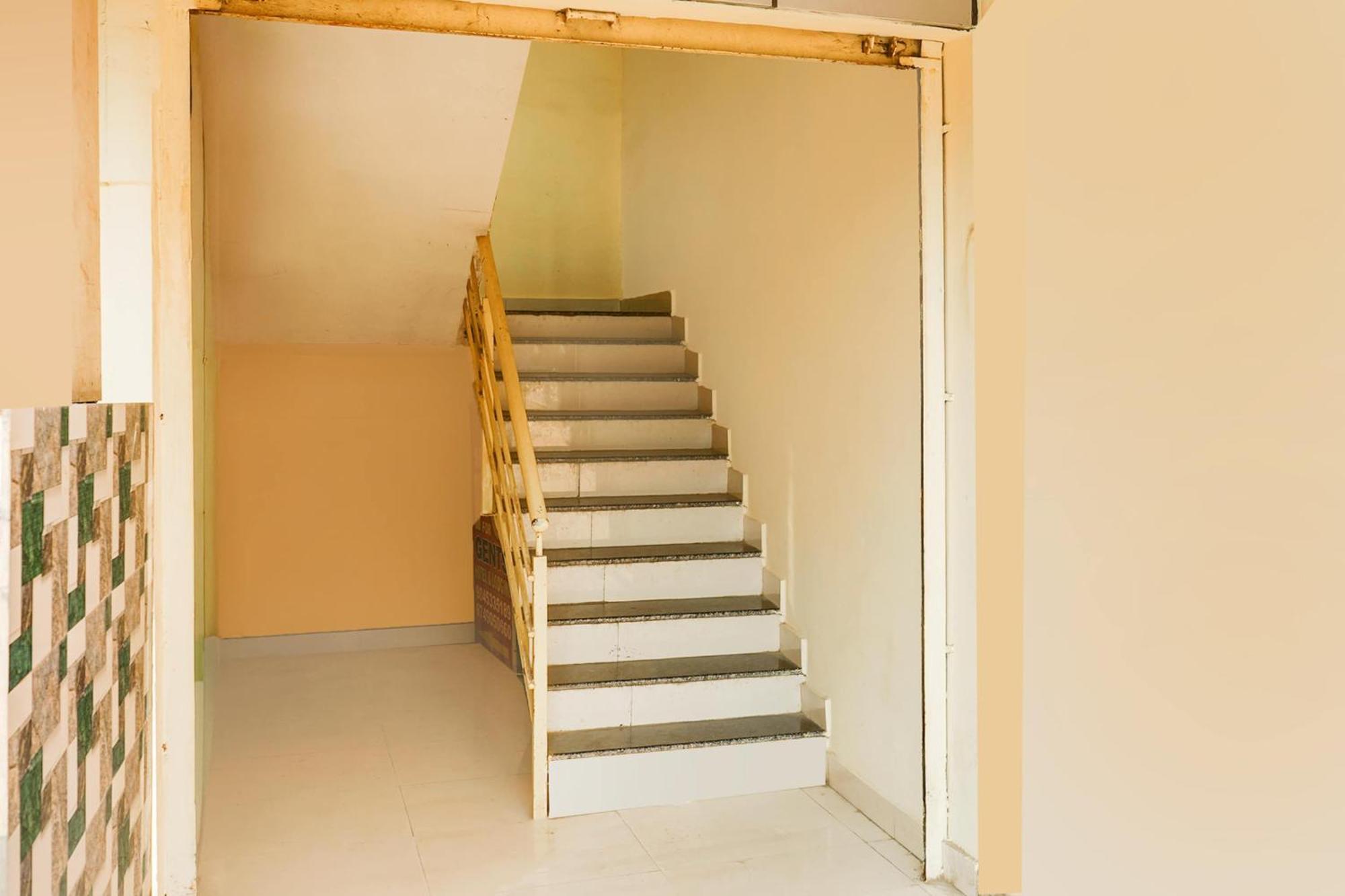 Super Townhouse Marathahalli Near Klm Fashion Mall Bangalore Eksteriør billede